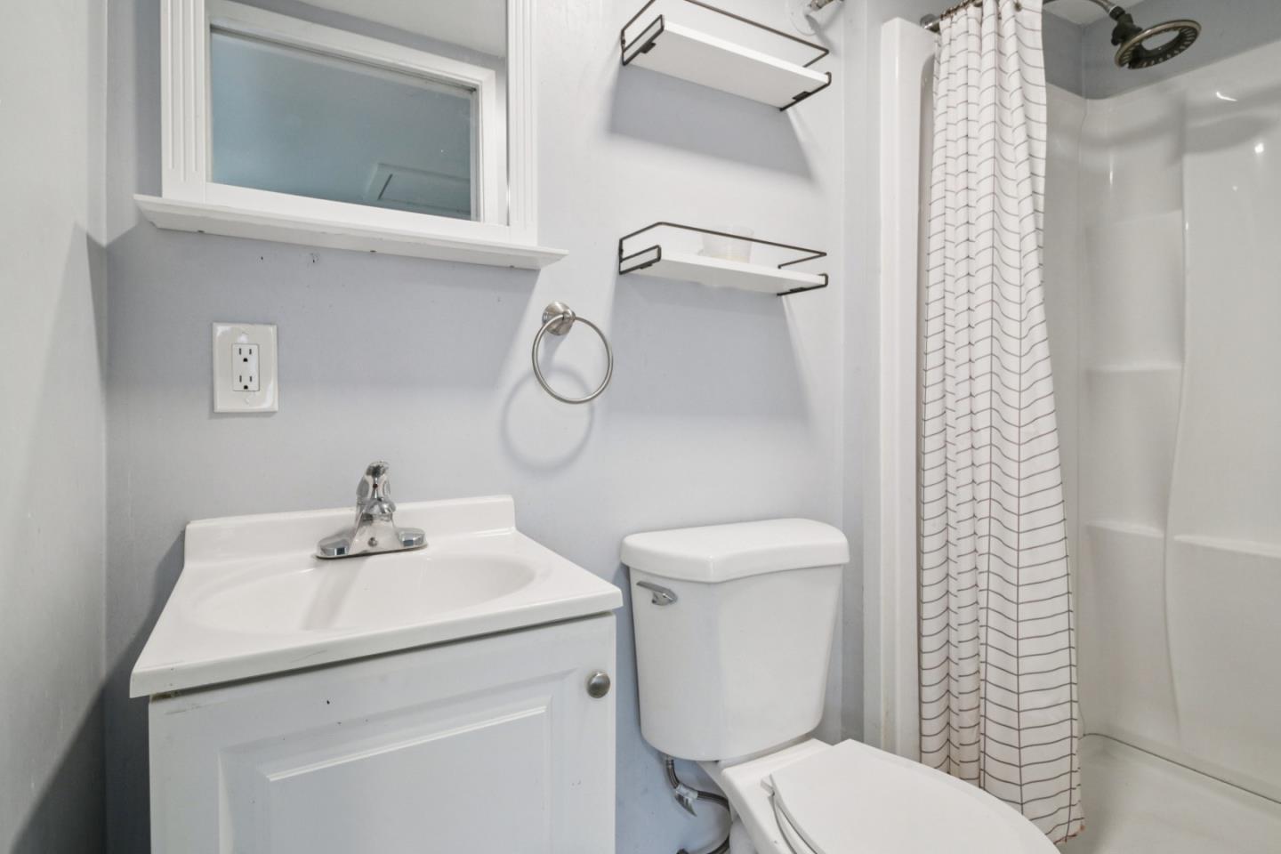 Detail Gallery Image 51 of 95 For 347 Manor Dr, Pacifica,  CA 94044 - 3 Beds | 3 Baths