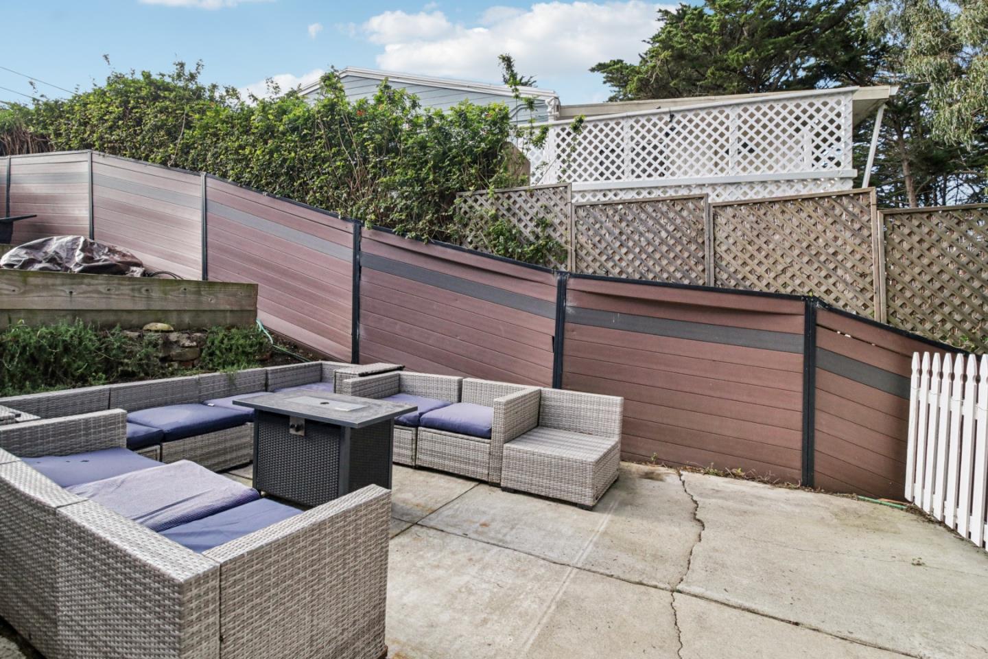 Detail Gallery Image 55 of 95 For 347 Manor Dr, Pacifica,  CA 94044 - 3 Beds | 3 Baths