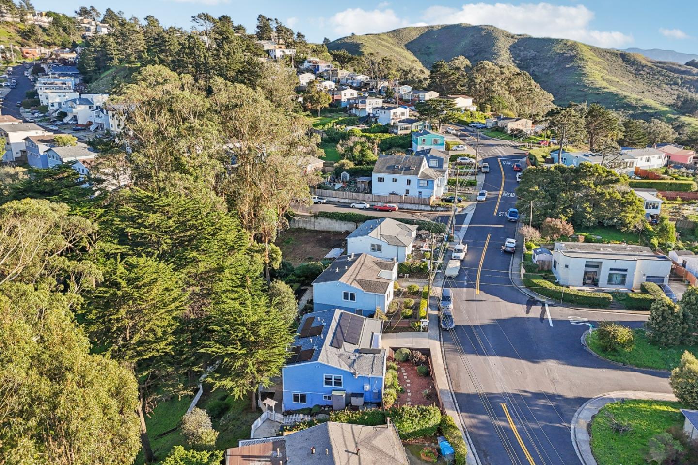 Detail Gallery Image 79 of 95 For 347 Manor Dr, Pacifica,  CA 94044 - 3 Beds | 3 Baths