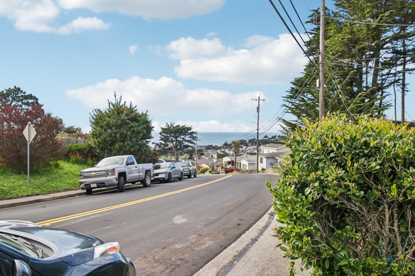 Detail Gallery Image 84 of 95 For 347 Manor Dr, Pacifica,  CA 94044 - 3 Beds | 3 Baths