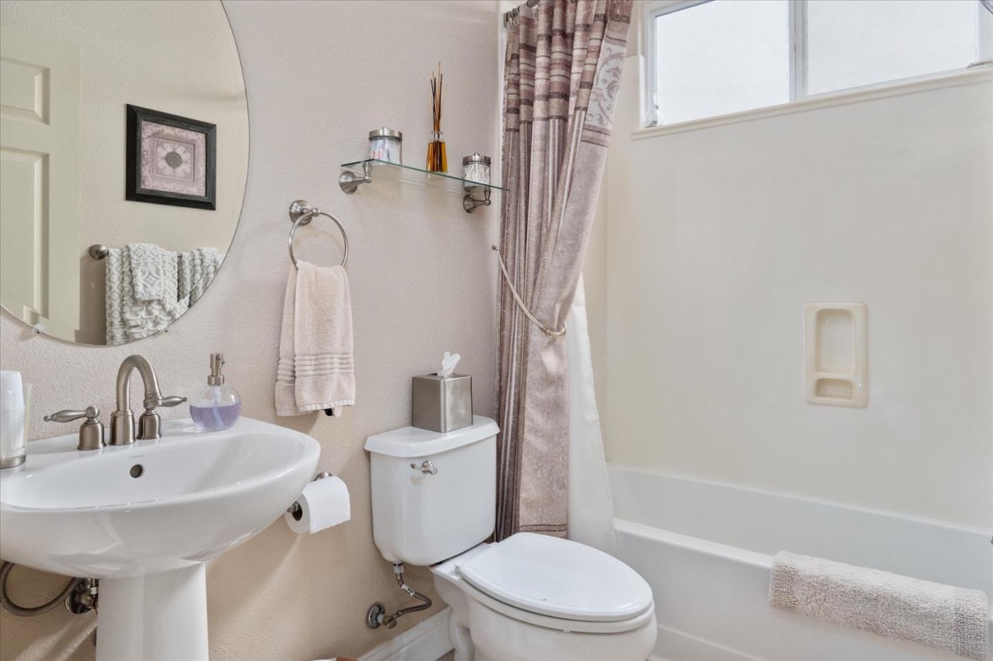 Detail Gallery Image 19 of 43 For 112 Gold Standard Ct, Valley Springs,  CA 95252 - 4 Beds | 3 Baths