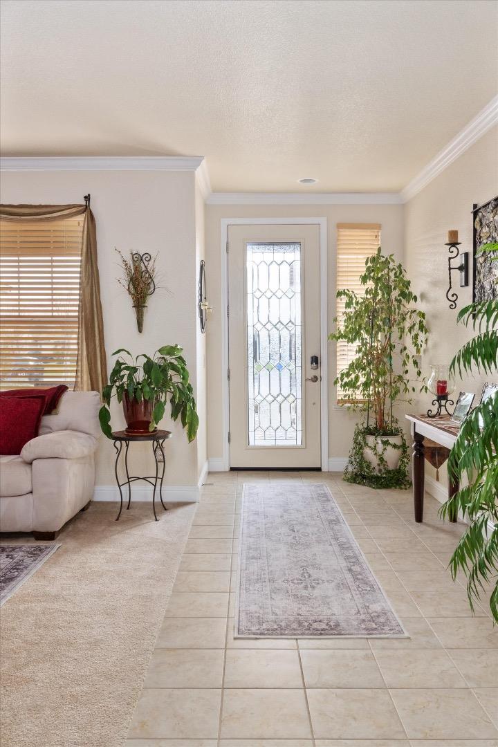 Detail Gallery Image 6 of 43 For 112 Gold Standard Ct, Valley Springs,  CA 95252 - 4 Beds | 3 Baths