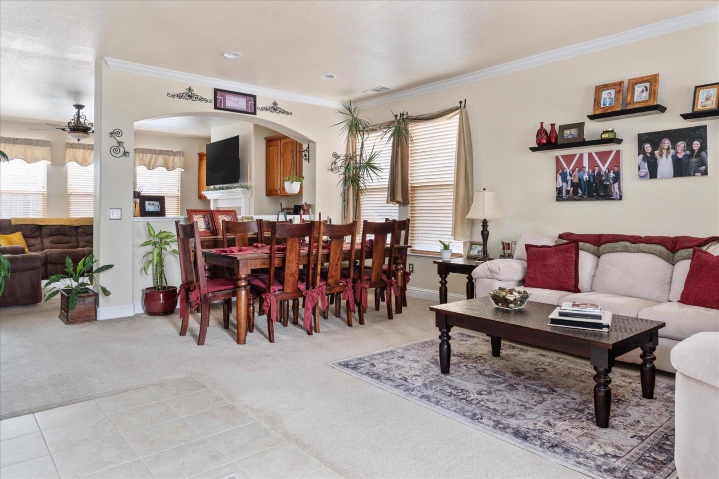 Detail Gallery Image 7 of 43 For 112 Gold Standard Ct, Valley Springs,  CA 95252 - 4 Beds | 3 Baths