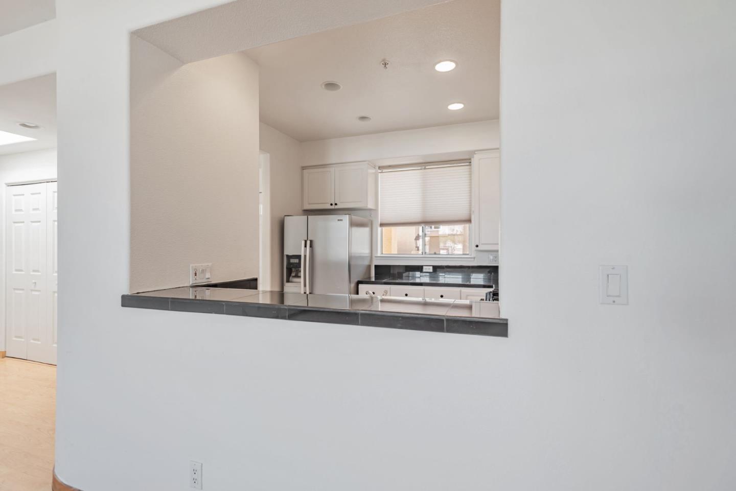 Detail Gallery Image 16 of 36 For 88 17th Ave #304,  San Mateo,  CA 94402 - 2 Beds | 2 Baths