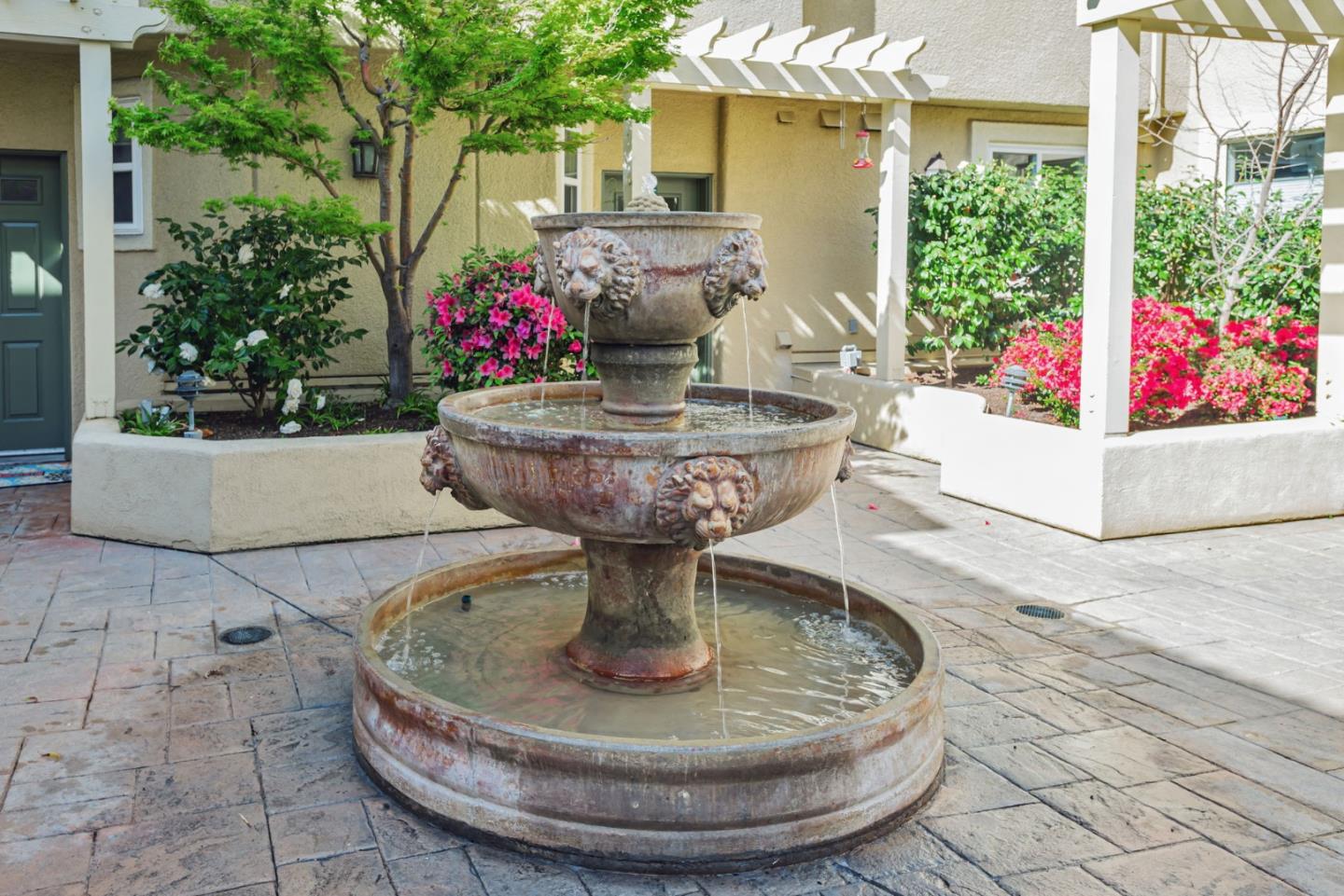 Detail Gallery Image 6 of 36 For 88 17th Ave #304,  San Mateo,  CA 94402 - 2 Beds | 2 Baths