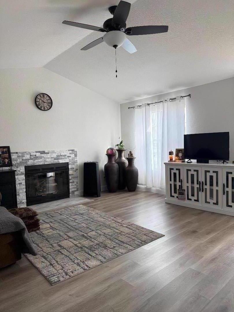 Detail Gallery Image 5 of 15 For 170 Willow Springs Ave, Coalinga,  CA 93210 - 3 Beds | 2 Baths