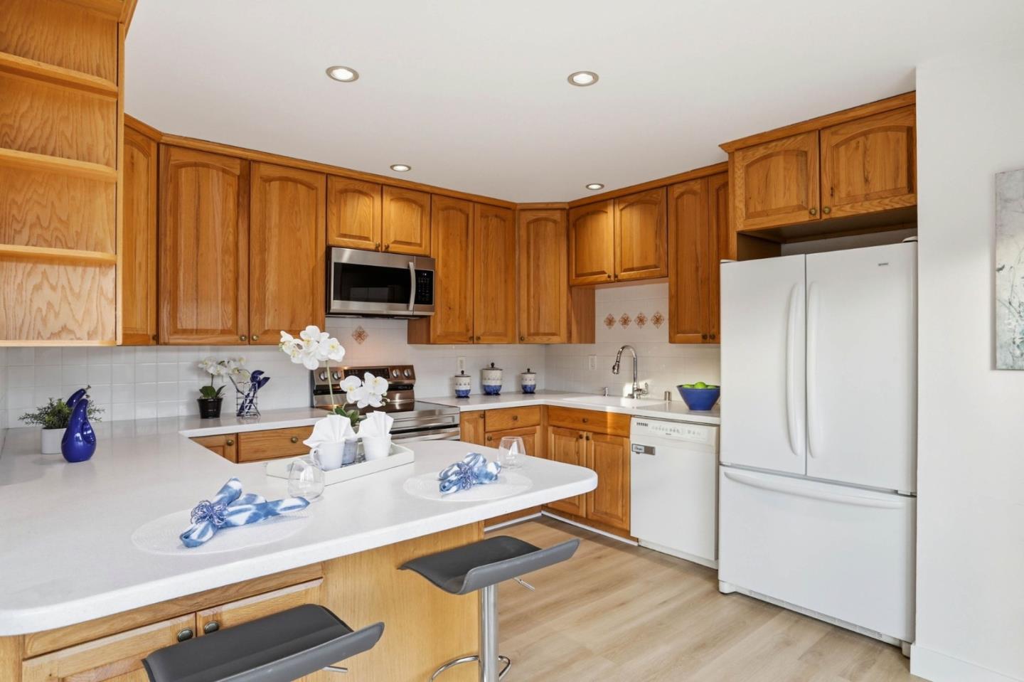 Detail Gallery Image 11 of 34 For 828 Calero Ave, San Jose,  CA 95123 - 3 Beds | 2 Baths