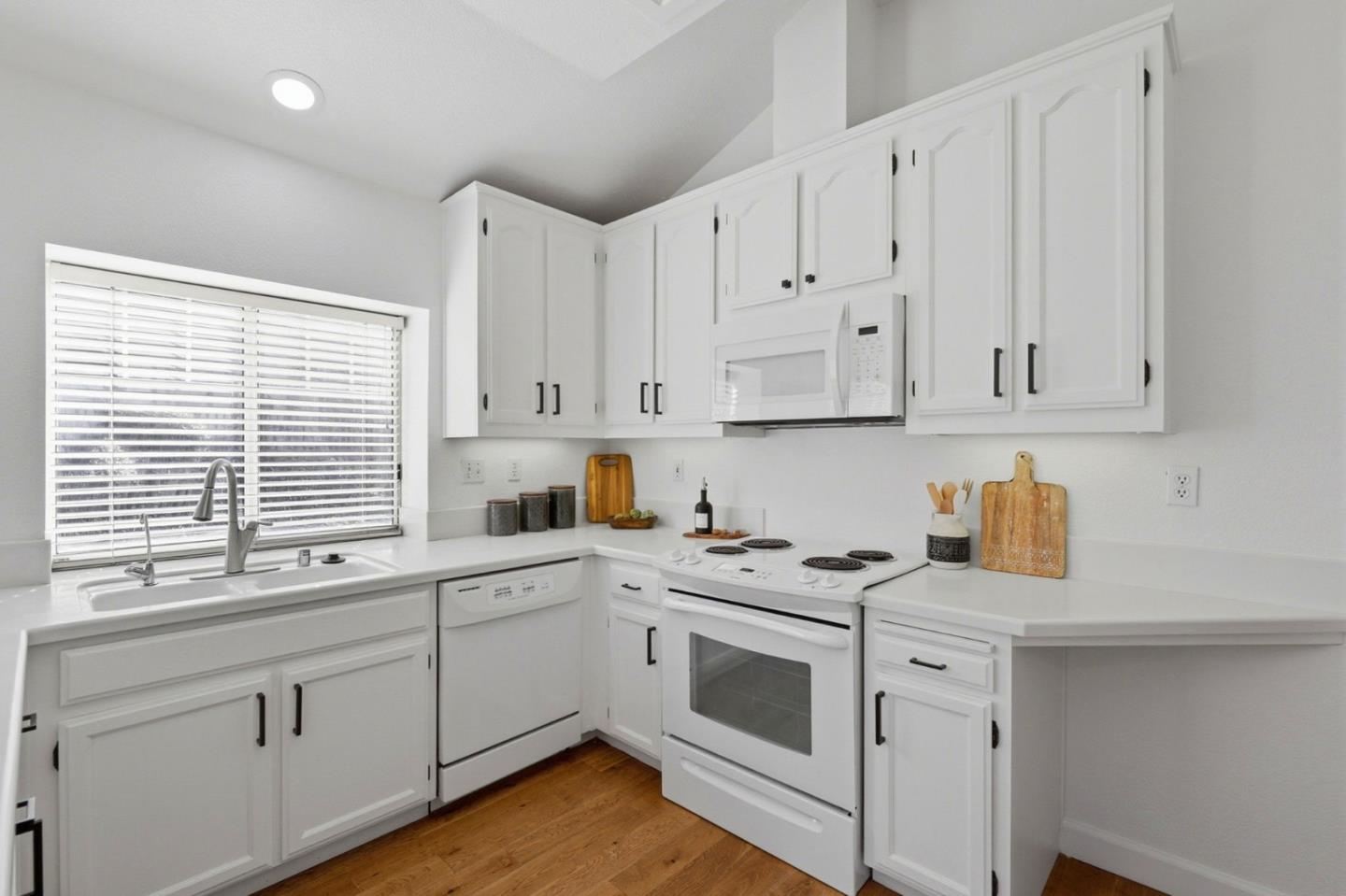 Photo #11: ML82035830 Listing: Photo #11