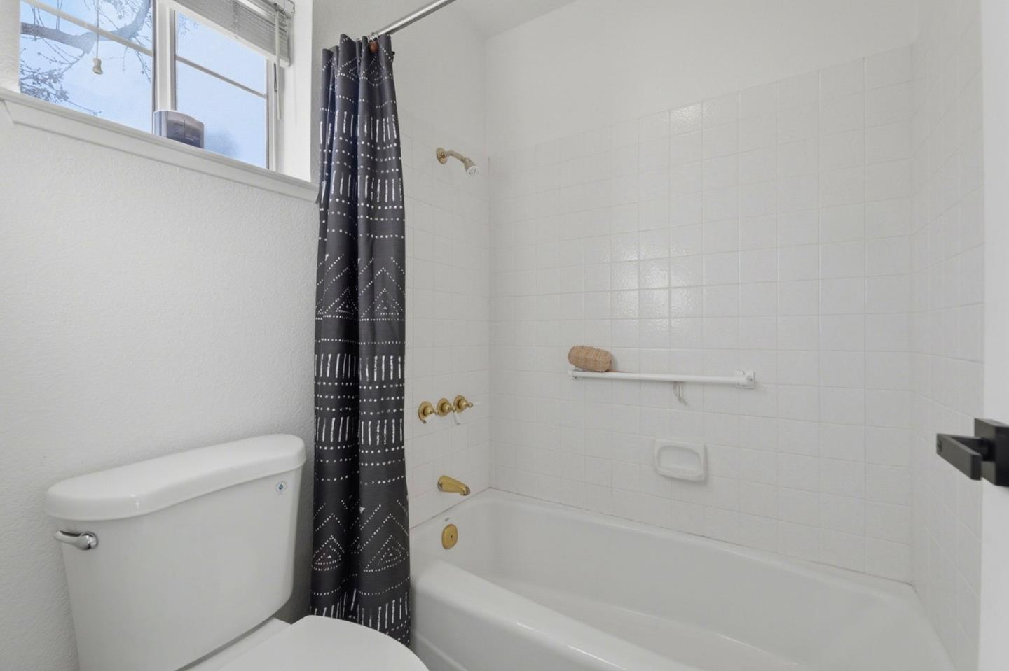 Photo #25: ML82035830 Listing: Photo #25