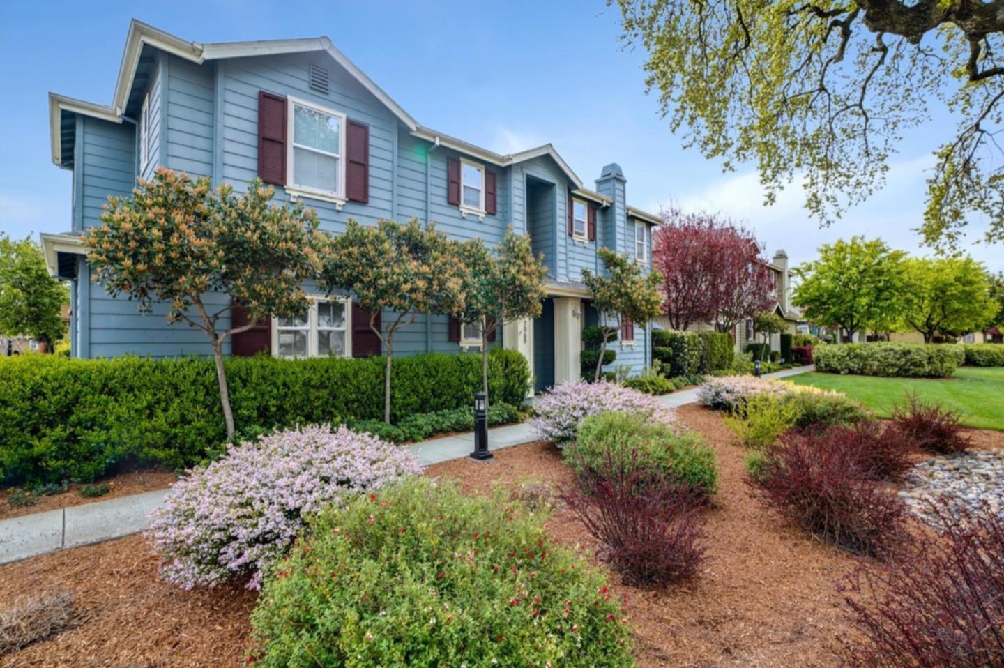 Detail Gallery Image 2 of 10 For 7969 Kipling, Gilroy,  CA 95020 - 3 Beds | 2/1 Baths