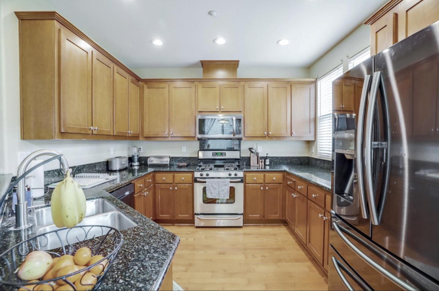 Detail Gallery Image 3 of 10 For 7969 Kipling, Gilroy,  CA 95020 - 3 Beds | 2/1 Baths