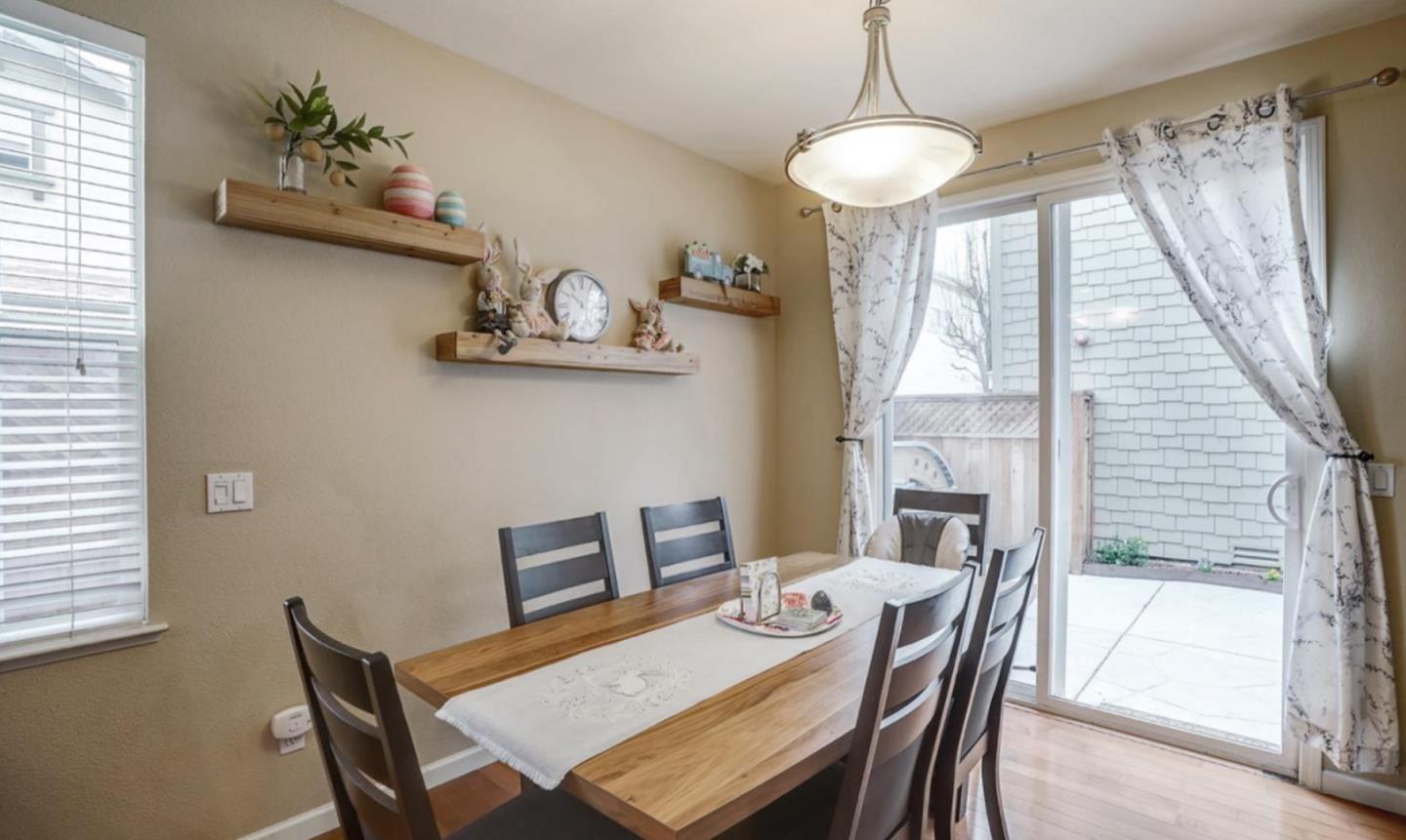 Detail Gallery Image 4 of 10 For 7969 Kipling, Gilroy,  CA 95020 - 3 Beds | 2/1 Baths