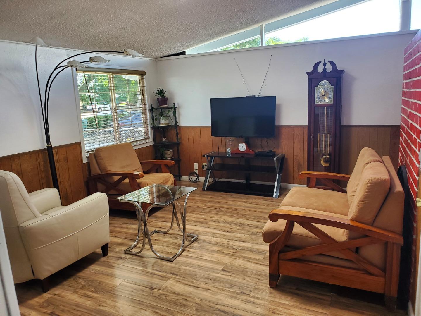 Detail Gallery Image 5 of 25 For 1655 Marsh St, San Jose,  CA 95122 - 3 Beds | 2 Baths