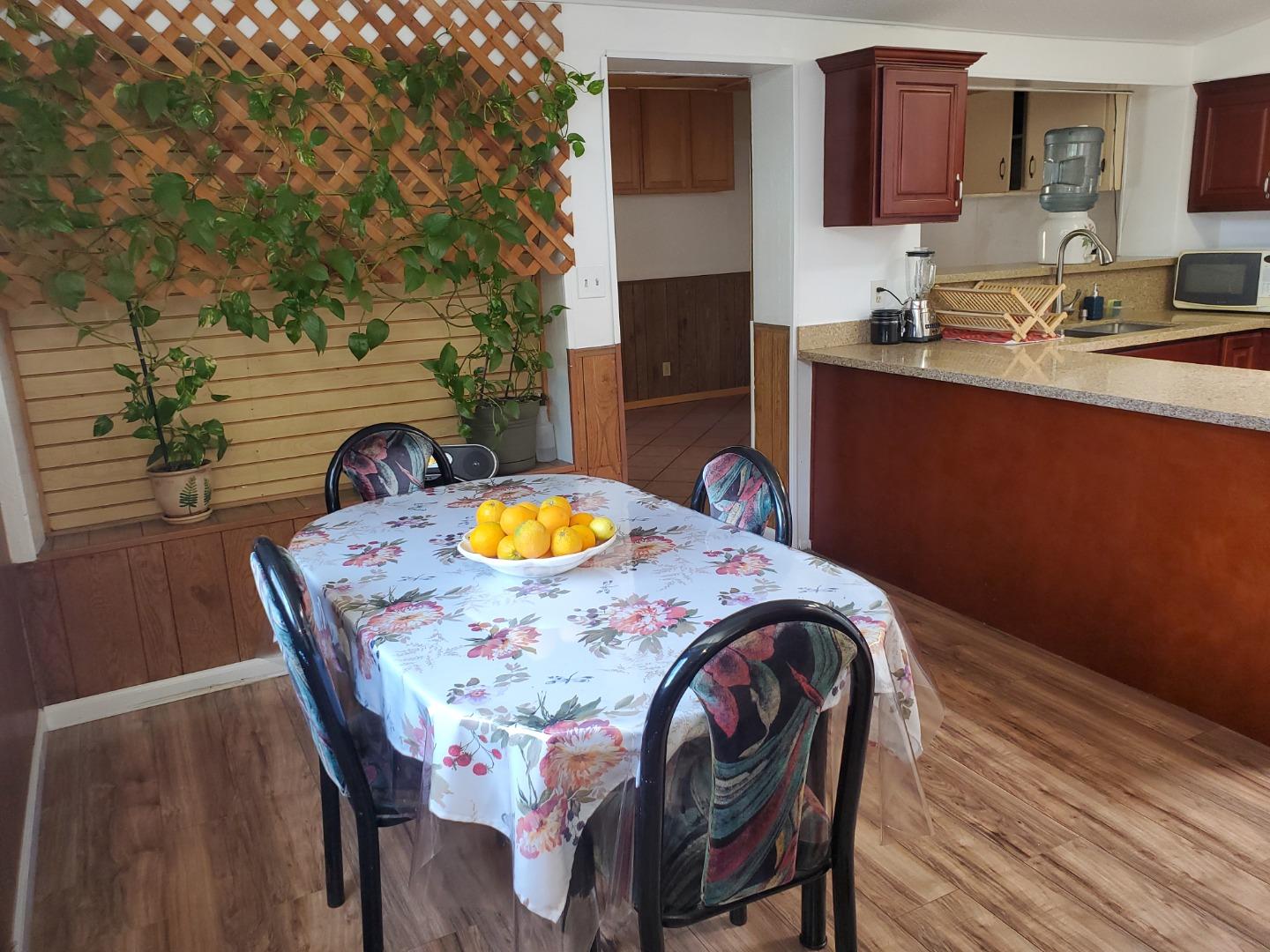 Detail Gallery Image 9 of 25 For 1655 Marsh St, San Jose,  CA 95122 - 3 Beds | 2 Baths