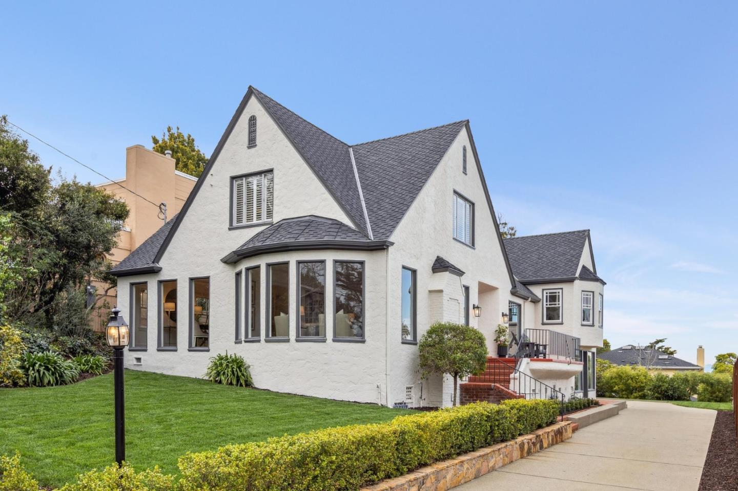 Front Image Thumbnail for ML82035837