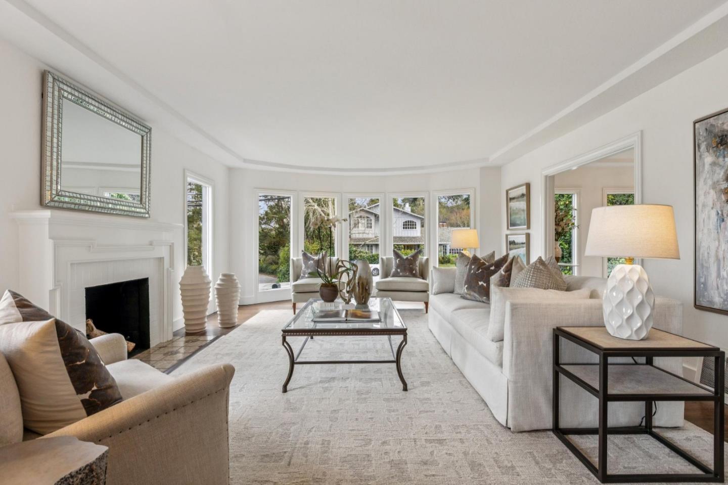 Detail Gallery Image 13 of 101 For 2900 Hillside Dr, Burlingame,  CA 94010 - 5 Beds | 3 Baths