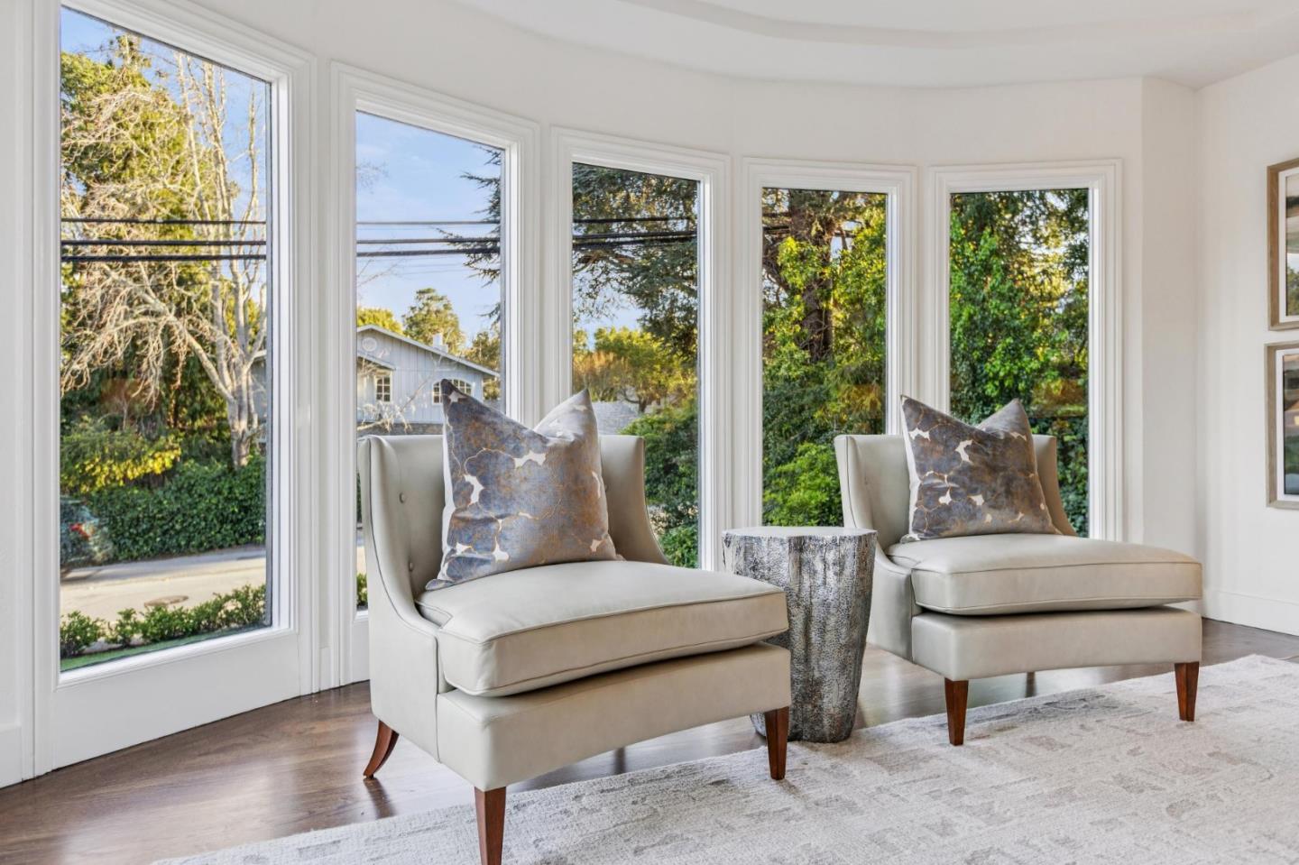 Detail Gallery Image 16 of 101 For 2900 Hillside Dr, Burlingame,  CA 94010 - 5 Beds | 3 Baths