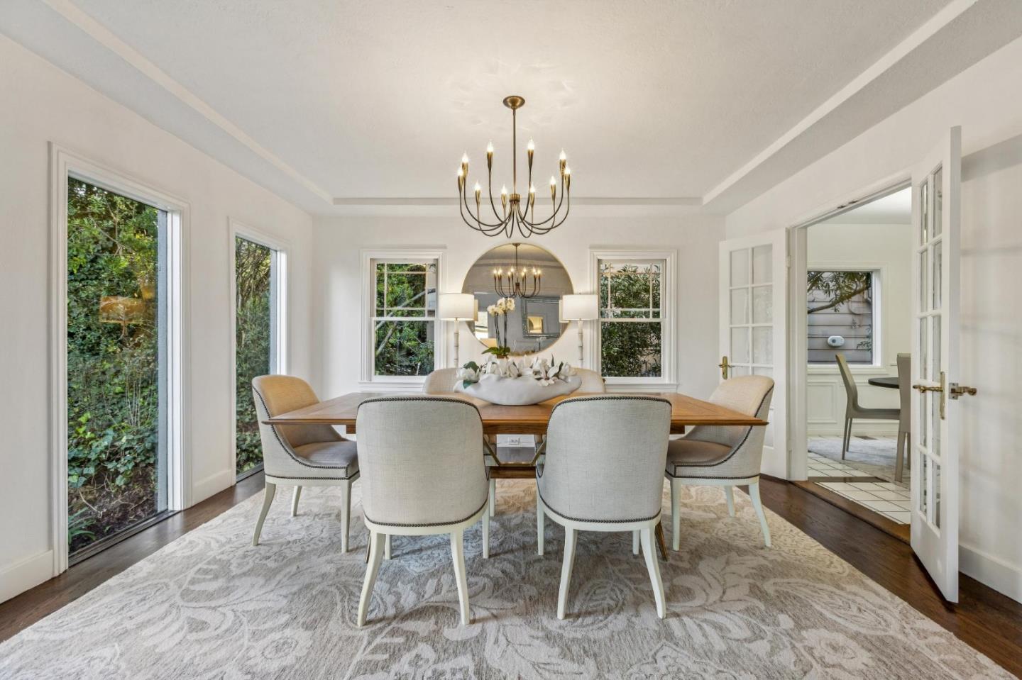 Detail Gallery Image 21 of 101 For 2900 Hillside Dr, Burlingame,  CA 94010 - 5 Beds | 3 Baths