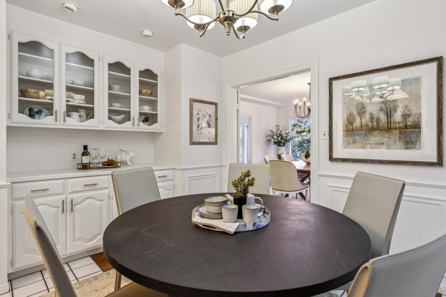 Detail Gallery Image 32 of 101 For 2900 Hillside Dr, Burlingame,  CA 94010 - 5 Beds | 3 Baths