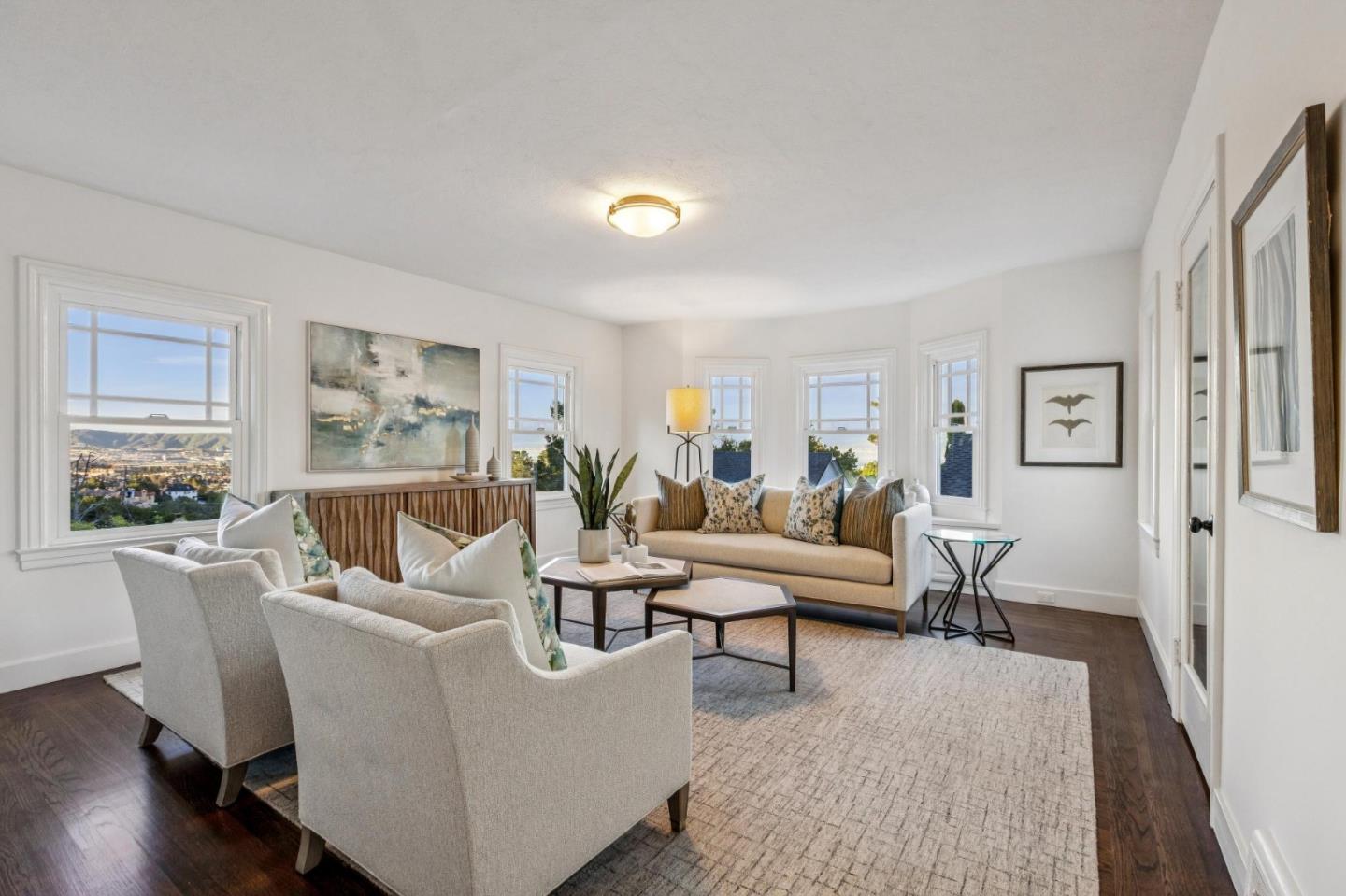 Detail Gallery Image 53 of 101 For 2900 Hillside Dr, Burlingame,  CA 94010 - 5 Beds | 3 Baths