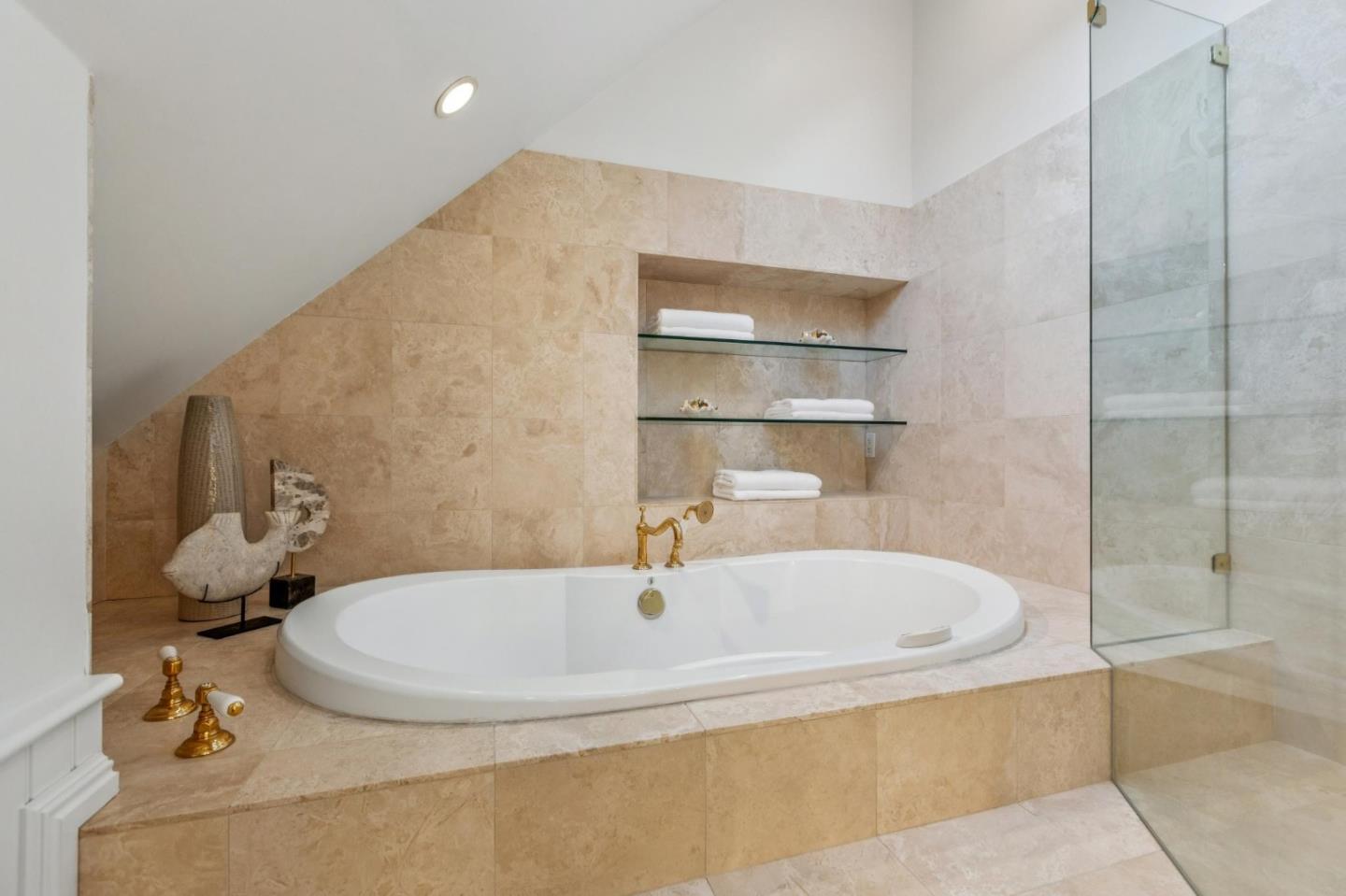 Detail Gallery Image 75 of 101 For 2900 Hillside Dr, Burlingame,  CA 94010 - 5 Beds | 3 Baths