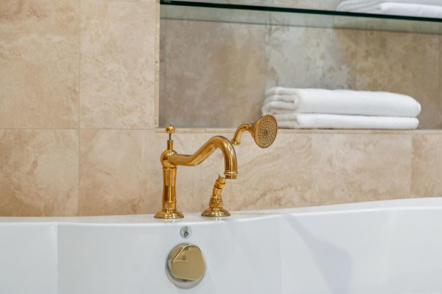 Detail Gallery Image 76 of 101 For 2900 Hillside Dr, Burlingame,  CA 94010 - 5 Beds | 3 Baths