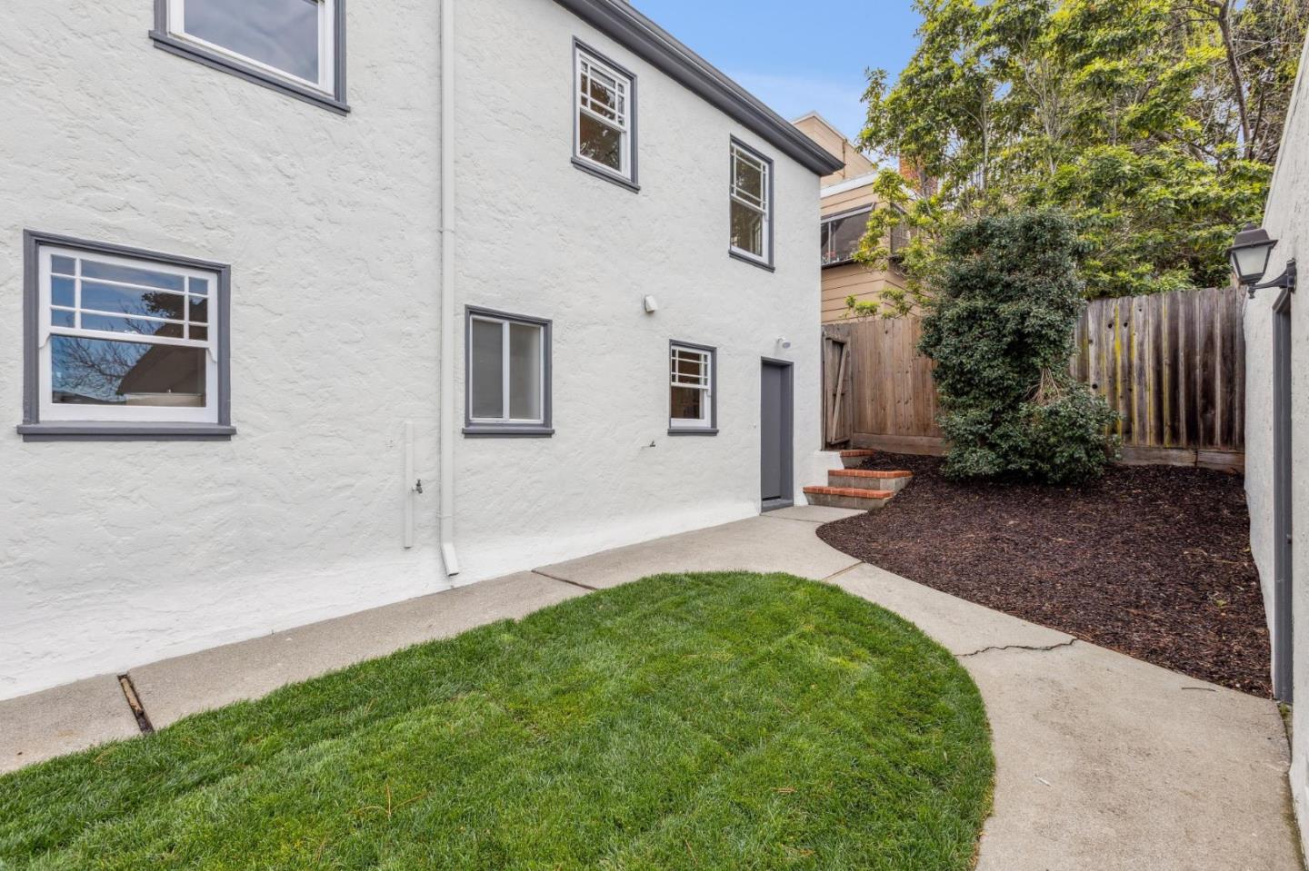 Detail Gallery Image 96 of 101 For 2900 Hillside Dr, Burlingame,  CA 94010 - 5 Beds | 3 Baths