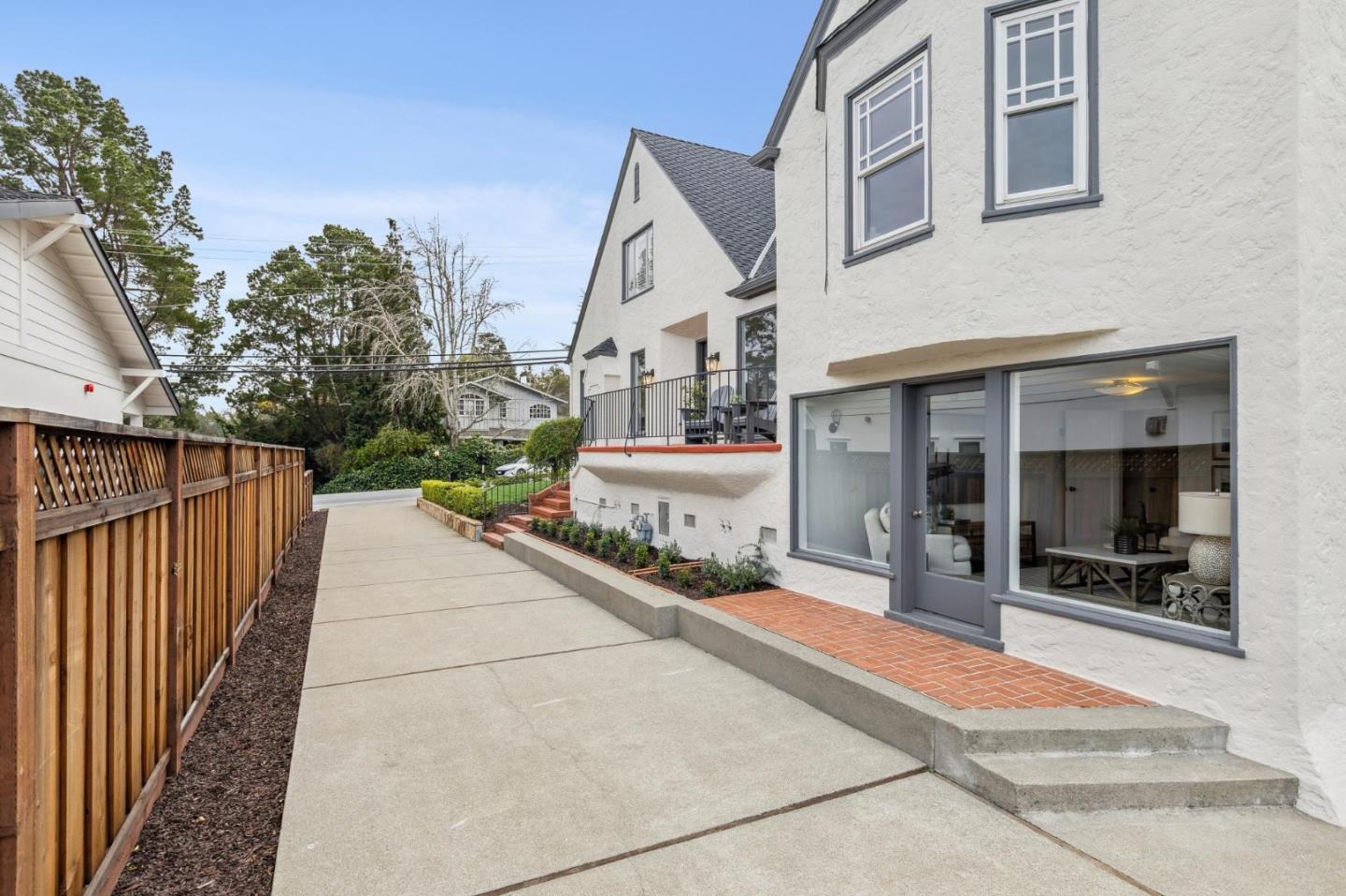 Detail Gallery Image 97 of 101 For 2900 Hillside Dr, Burlingame,  CA 94010 - 5 Beds | 3 Baths