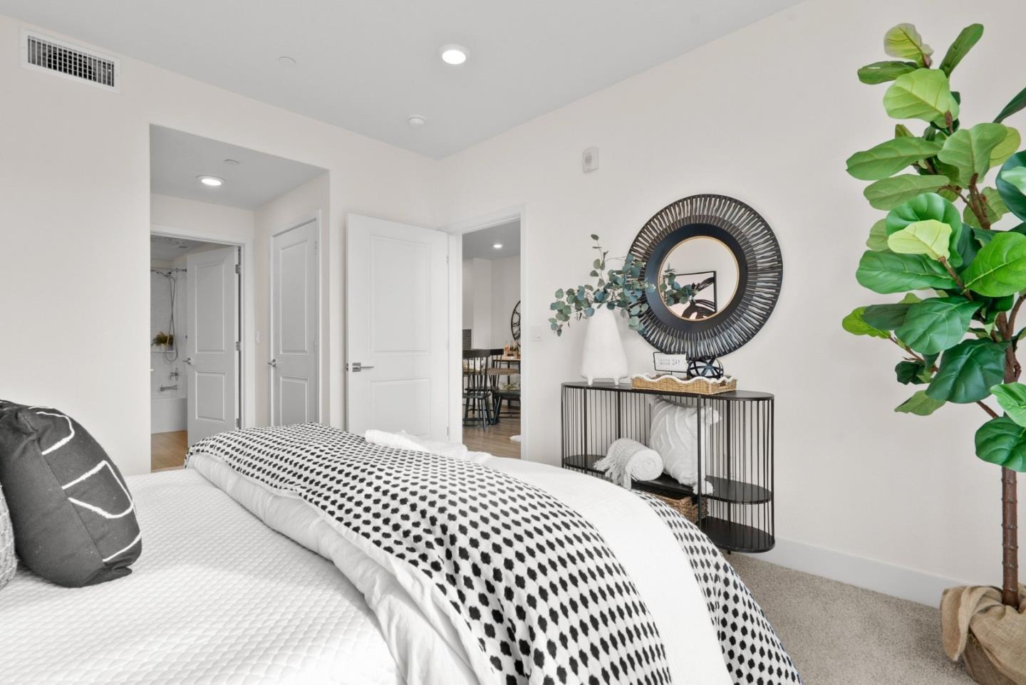 Photo #22: ML82035838 Listing: Photo #22