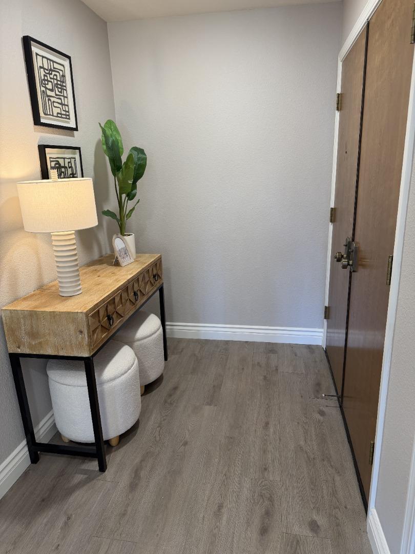 Detail Gallery Image 10 of 25 For 3754 Bobwhite Ter, Fremont,  CA 94555 - 2 Beds | 2/1 Baths