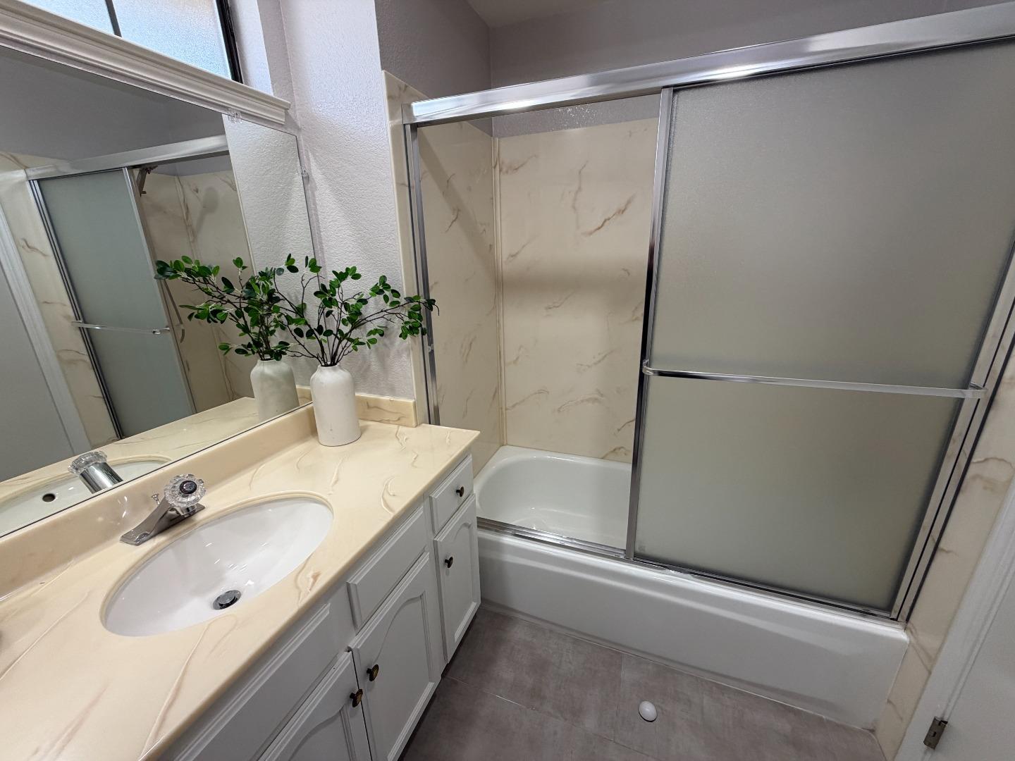 Detail Gallery Image 15 of 25 For 3754 Bobwhite Ter, Fremont,  CA 94555 - 2 Beds | 2/1 Baths