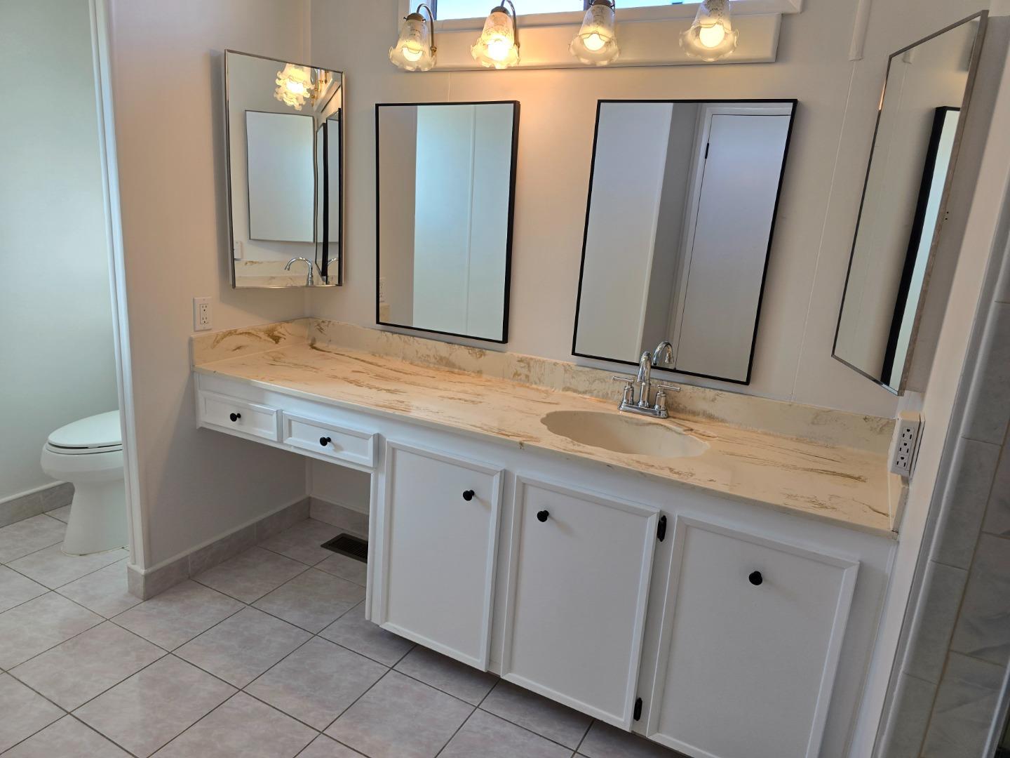 Detail Gallery Image 19 of 37 For 559 Mountain Home Dr #559,  San Jose,  CA 95136 - 3 Beds | 2 Baths