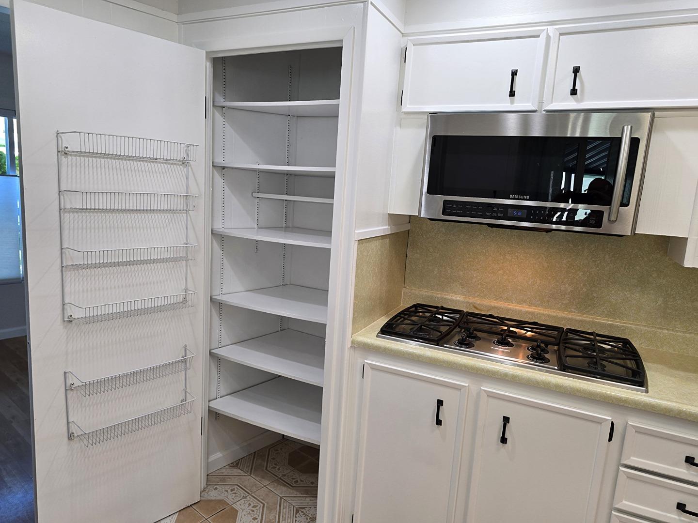 Detail Gallery Image 25 of 37 For 559 Mountain Home Dr #559,  San Jose,  CA 95136 - 3 Beds | 2 Baths