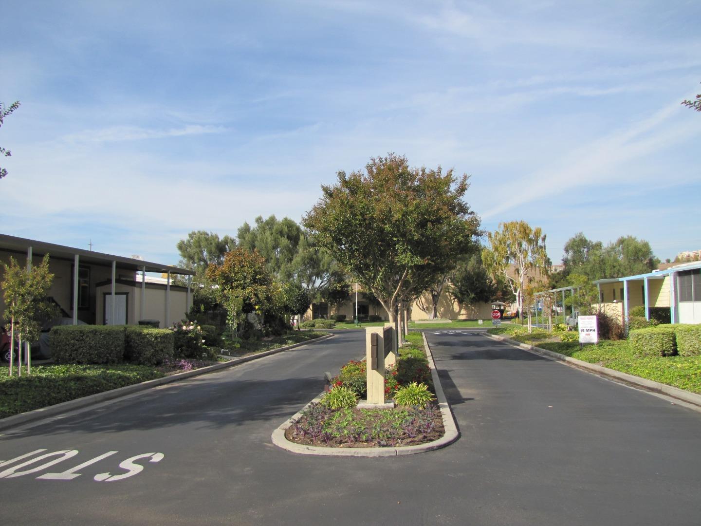 Detail Gallery Image 33 of 37 For 559 Mountain Home Dr #559,  San Jose,  CA 95136 - 3 Beds | 2 Baths