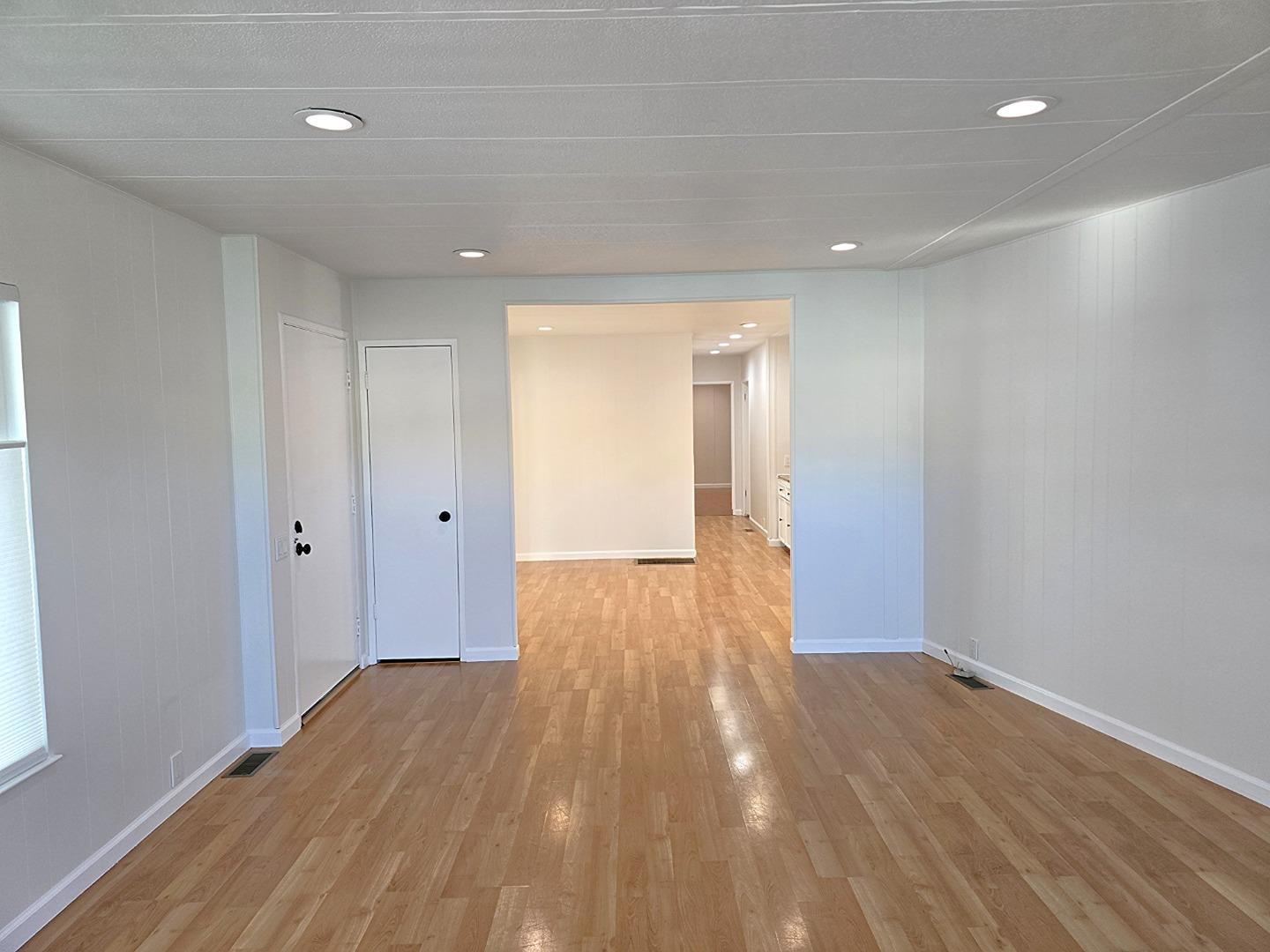 Detail Gallery Image 8 of 37 For 559 Mountain Home Dr #559,  San Jose,  CA 95136 - 3 Beds | 2 Baths