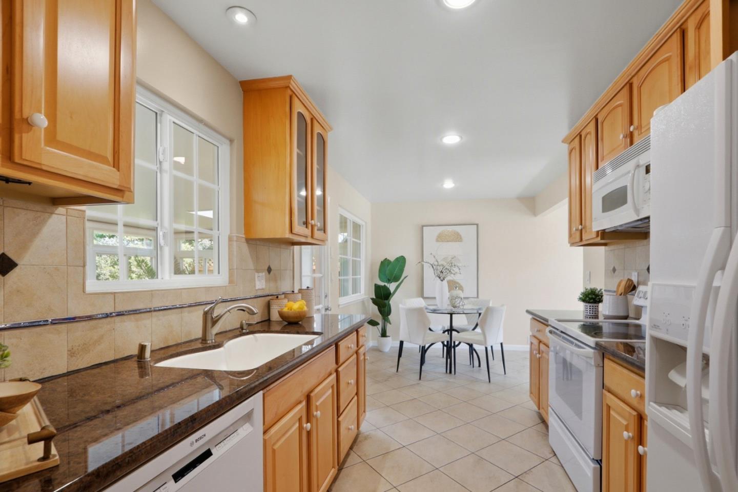Detail Gallery Image 11 of 32 For 1719 Grizilo Dr, San Jose,  CA 95124 - 3 Beds | 2 Baths