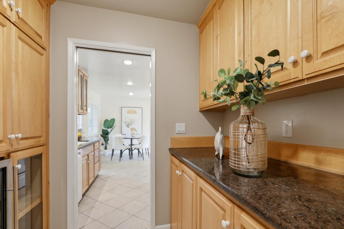 Detail Gallery Image 12 of 32 For 1719 Grizilo Dr, San Jose,  CA 95124 - 3 Beds | 2 Baths