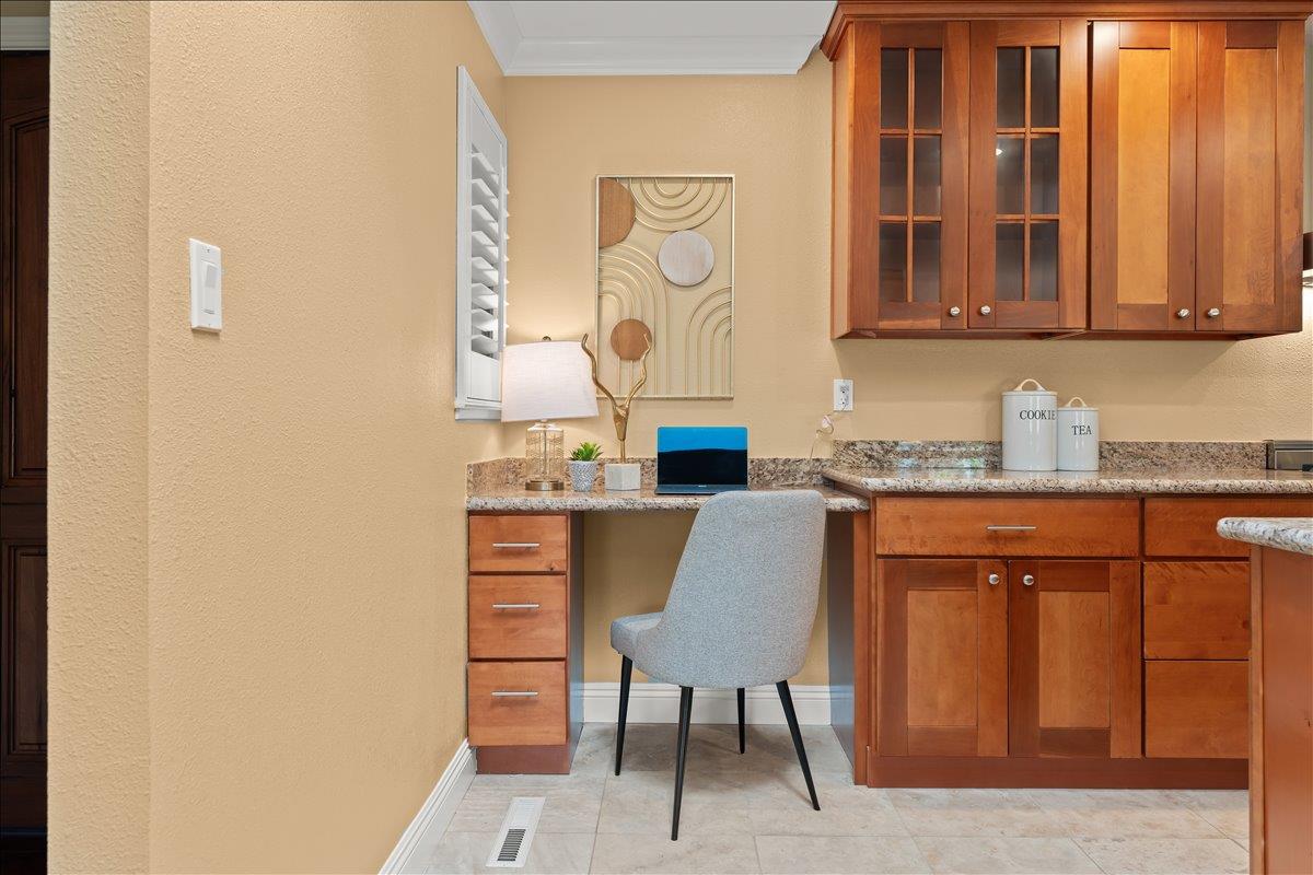 Detail Gallery Image 11 of 26 For 258 Howes Dr, Los Gatos,  CA 95032 - 3 Beds | 2 Baths