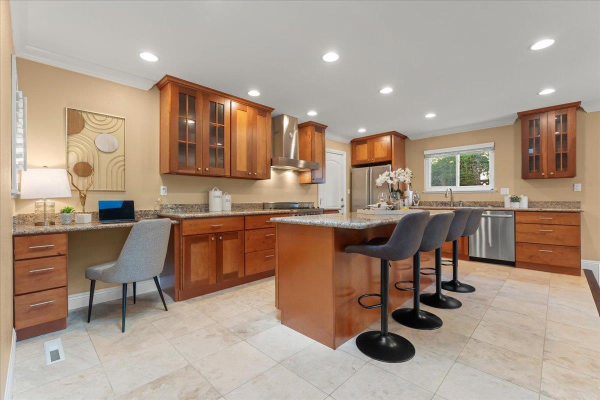 Detail Gallery Image 7 of 26 For 258 Howes Dr, Los Gatos,  CA 95032 - 3 Beds | 2 Baths