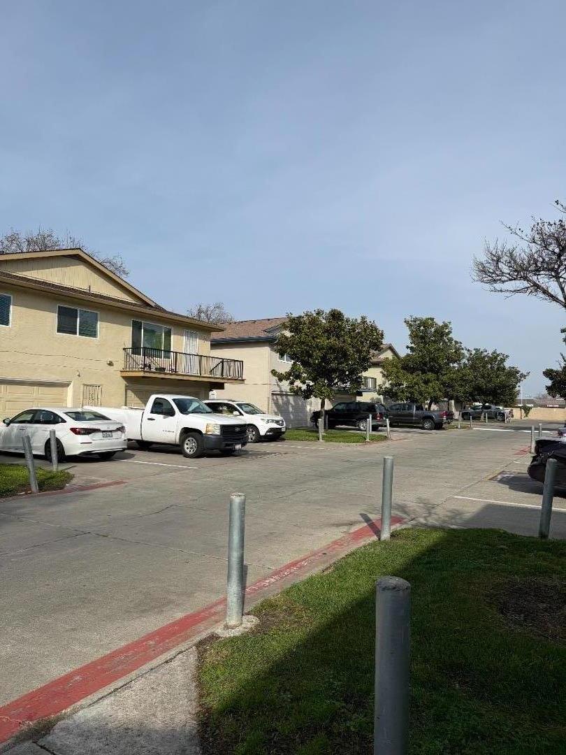 Detail Gallery Image 4 of 19 For 2209 Peppertree Way #4,  Antioch,  CA 94509 - 2 Beds | 1 Baths