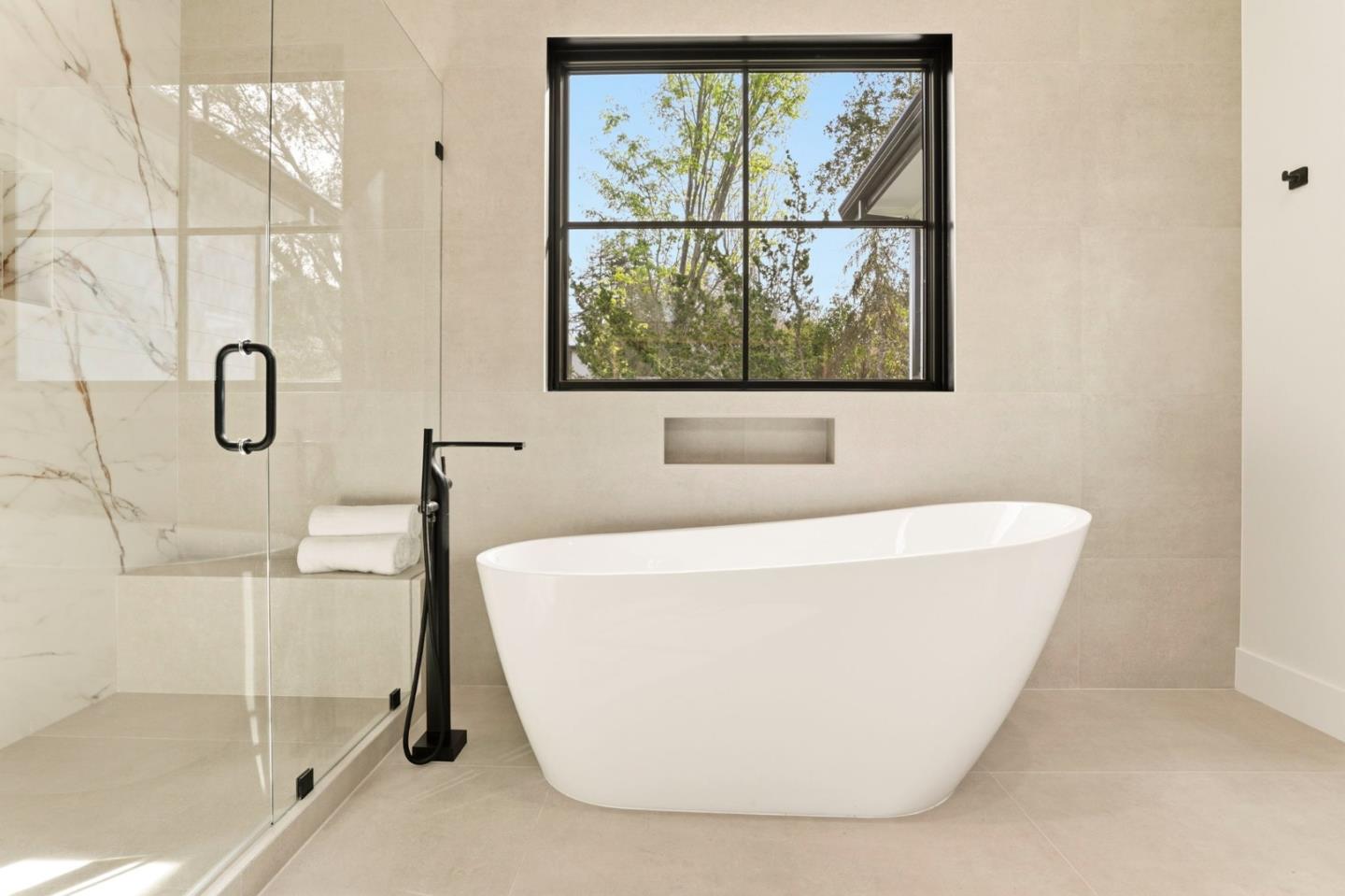 Detail Gallery Image 28 of 40 For 2319 Warner Range Ave, Menlo Park,  CA 94025 - 7 Beds | 8/1 Baths