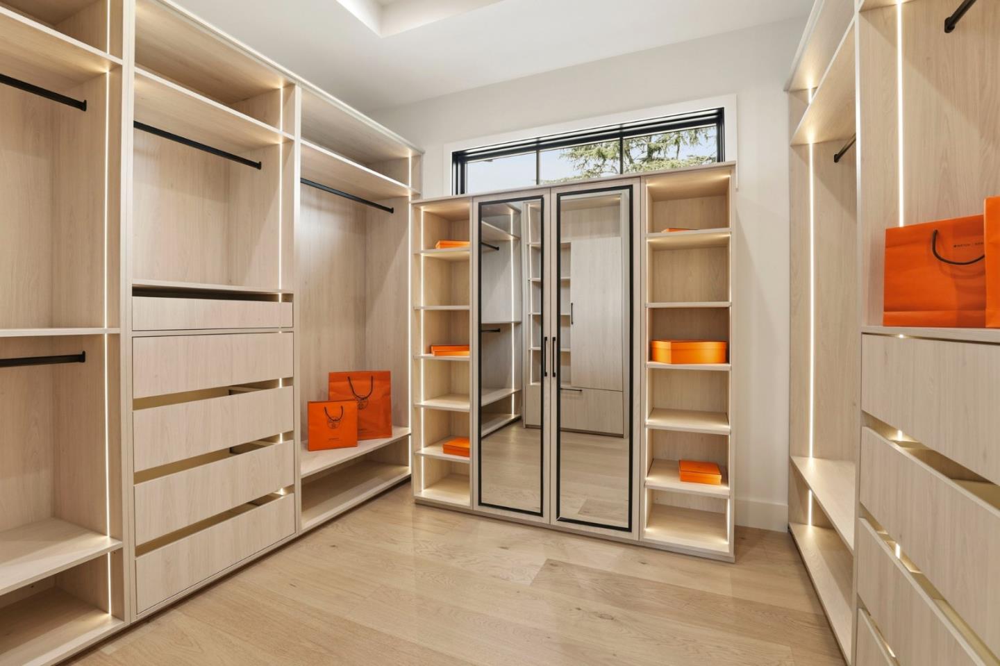 Detail Gallery Image 29 of 40 For 2319 Warner Range Ave, Menlo Park,  CA 94025 - 7 Beds | 8/1 Baths