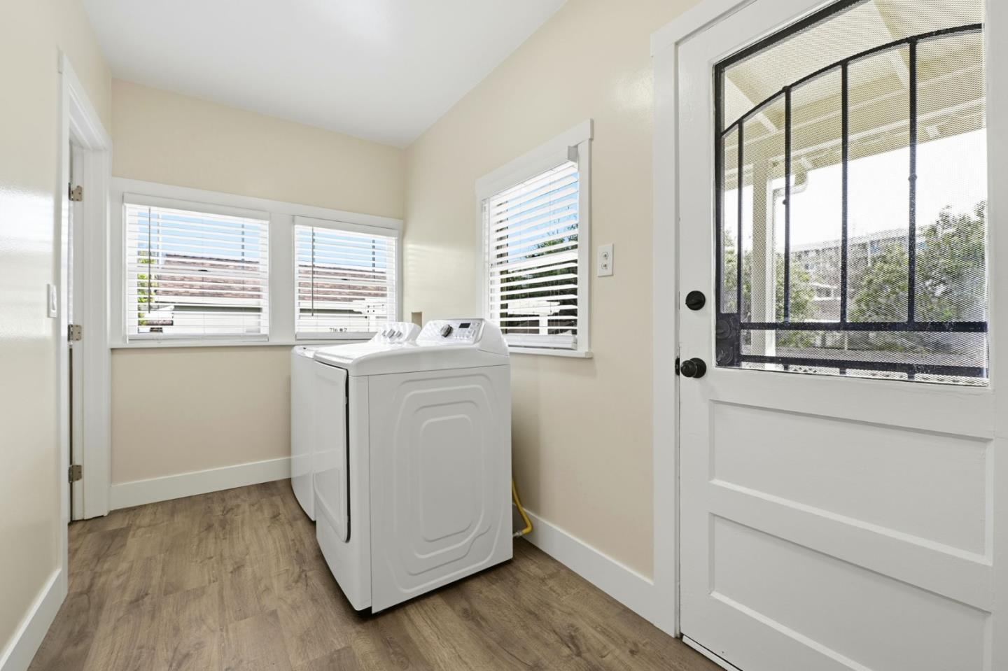 Detail Gallery Image 12 of 27 For 716 N 5th, San Jose,  CA 95112 - 6 Beds | 5 Baths