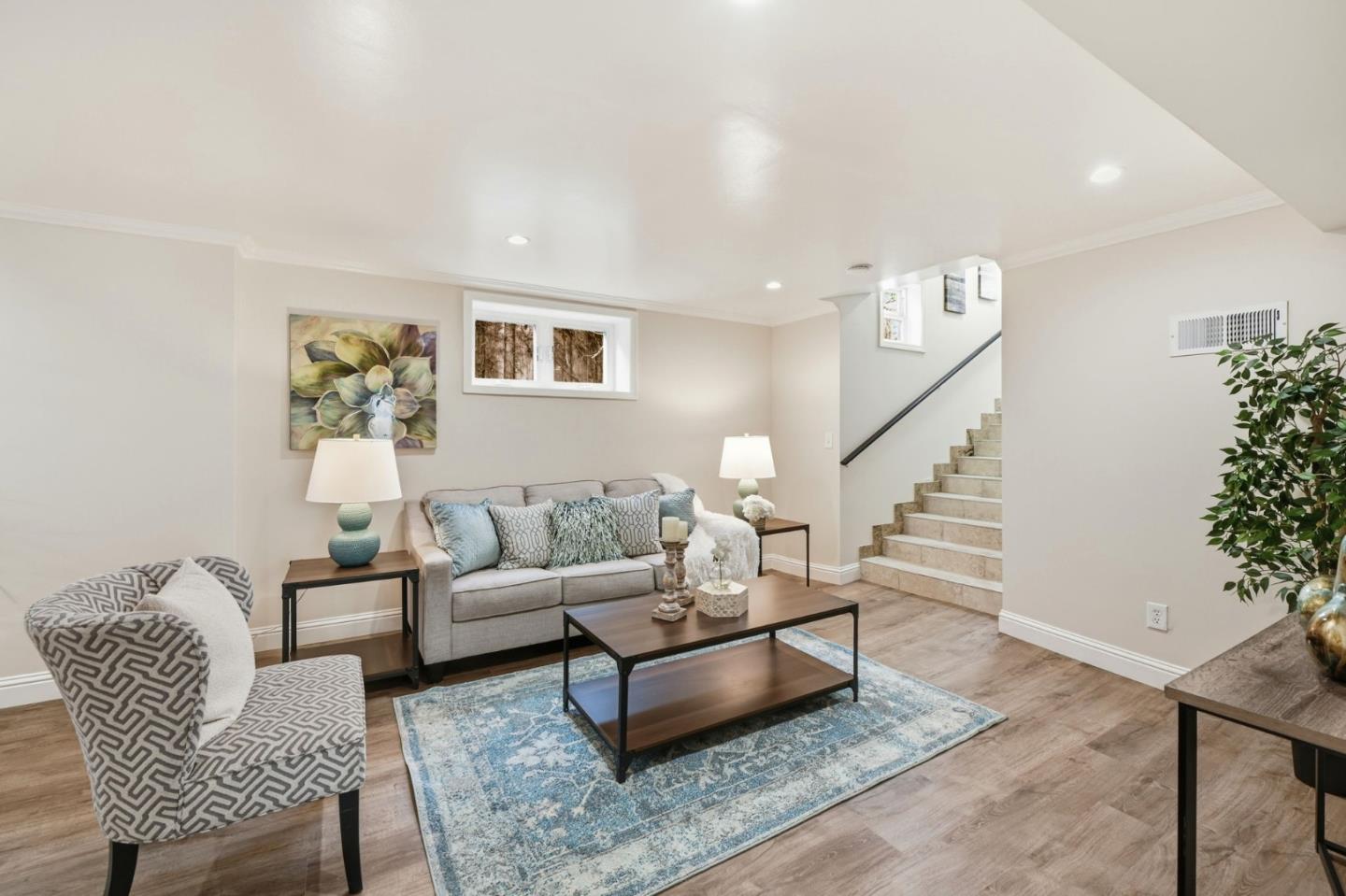 Detail Gallery Image 13 of 27 For 716 N 5th, San Jose,  CA 95112 - 6 Beds | 5 Baths