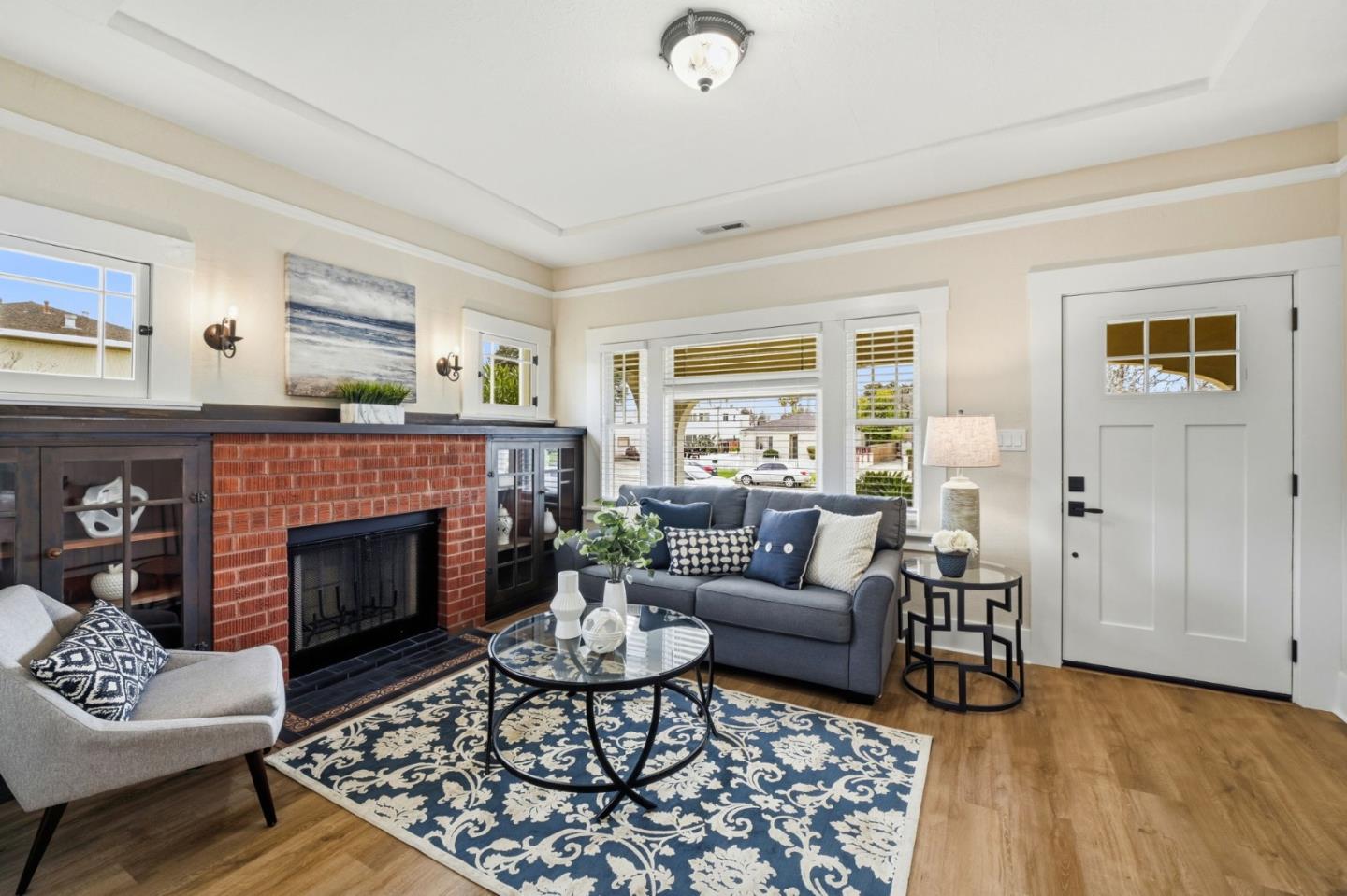 Detail Gallery Image 2 of 27 For 716 N 5th, San Jose,  CA 95112 - 6 Beds | 5 Baths