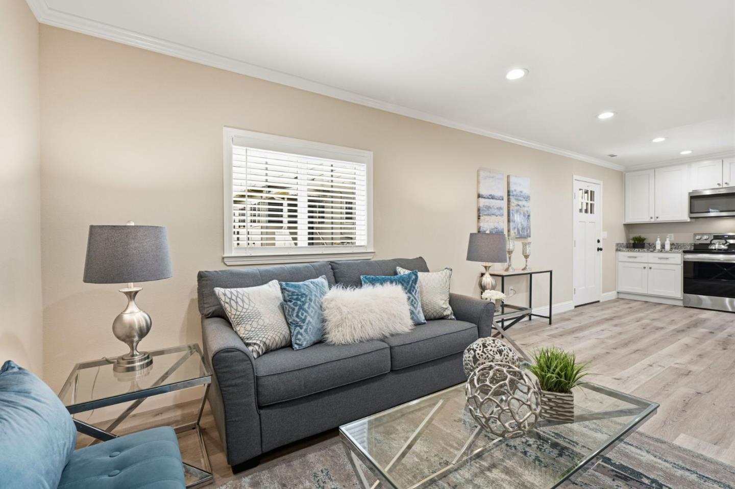 Detail Gallery Image 22 of 27 For 716 N 5th, San Jose,  CA 95112 - 6 Beds | 5 Baths