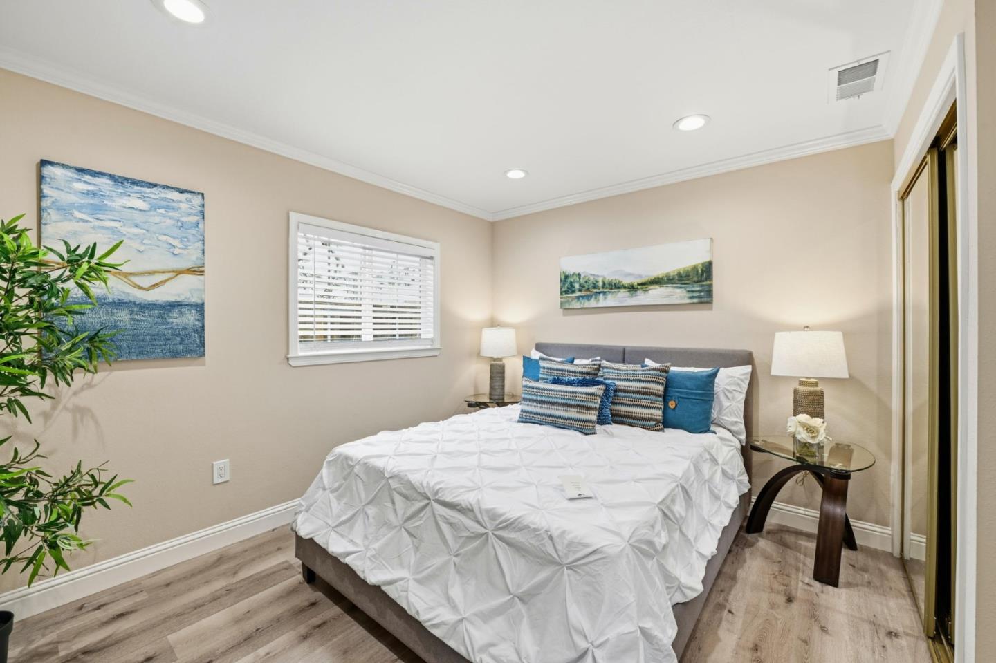 Detail Gallery Image 25 of 27 For 716 N 5th, San Jose,  CA 95112 - 6 Beds | 5 Baths