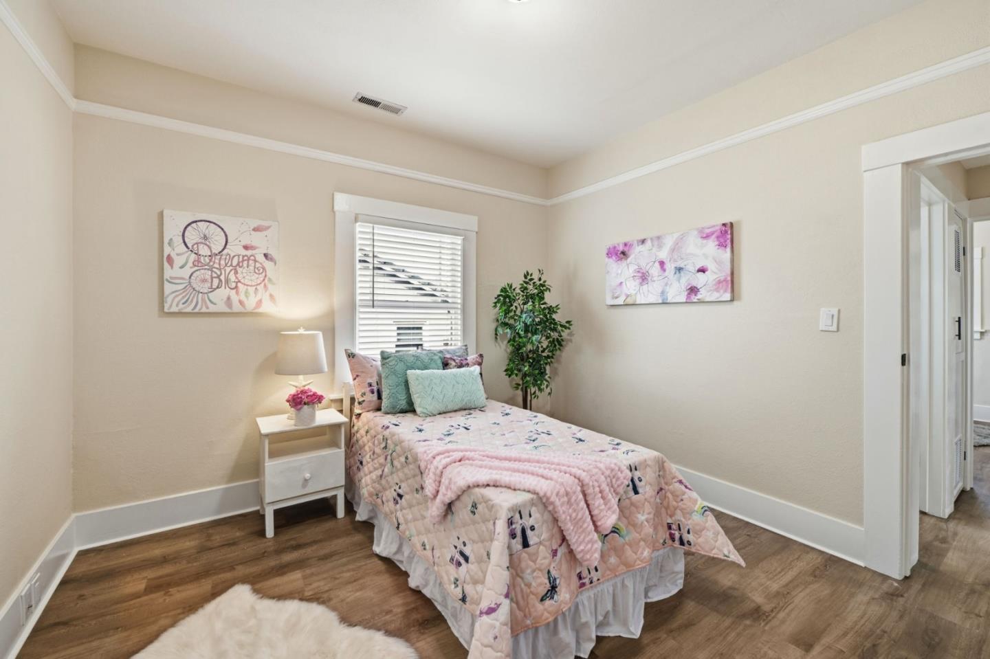 Detail Gallery Image 8 of 27 For 716 N 5th, San Jose,  CA 95112 - 6 Beds | 5 Baths