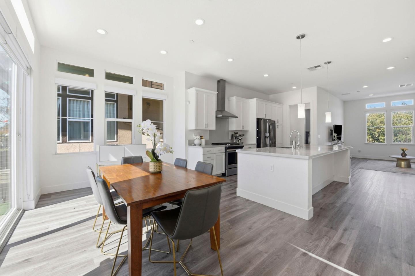 Detail Gallery Image 17 of 48 For 2449 Washington Blvd, Fremont,  CA 94539 - 4 Beds | 3/1 Baths