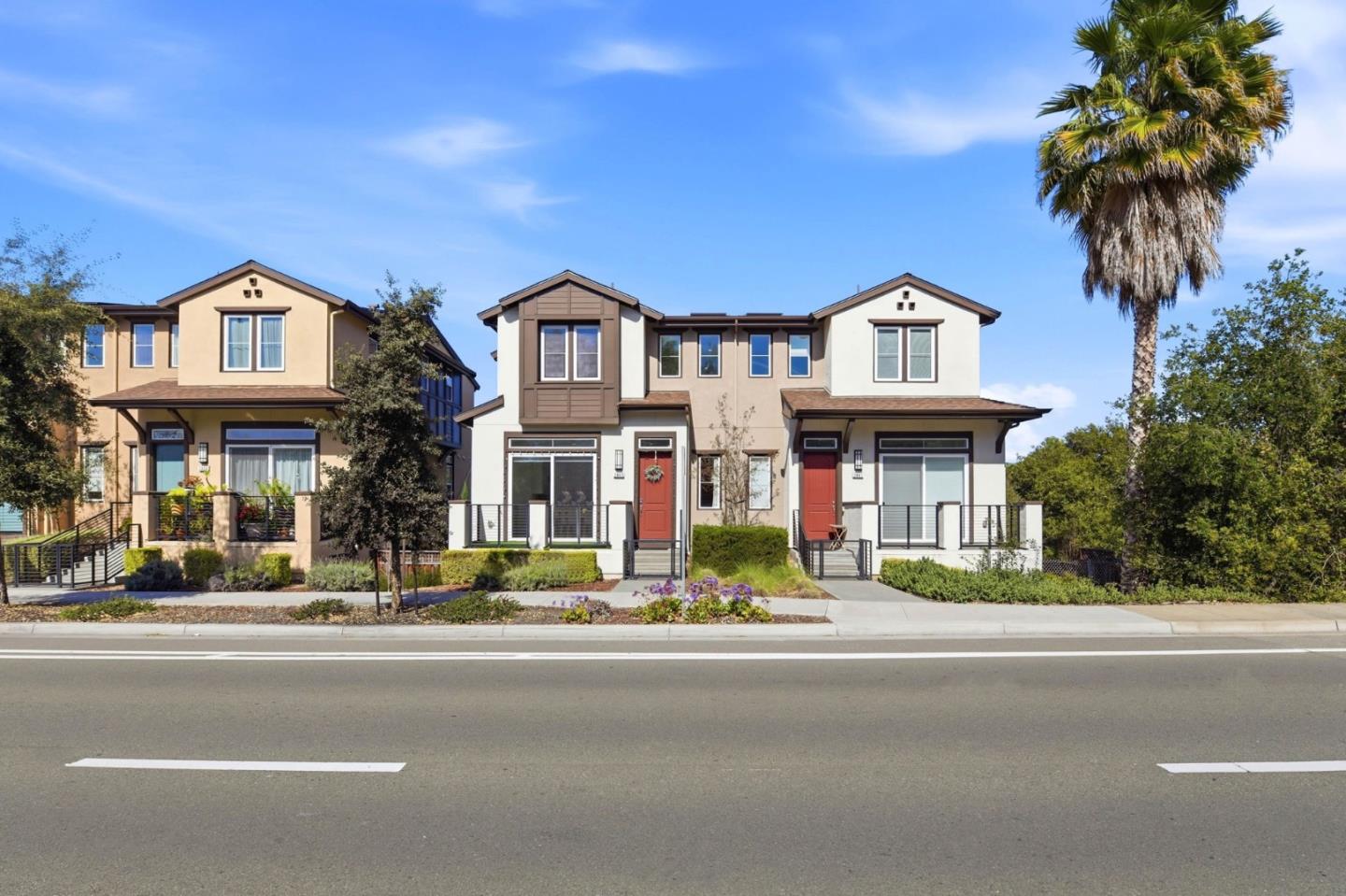 Detail Gallery Image 2 of 48 For 2449 Washington Blvd, Fremont,  CA 94539 - 4 Beds | 3/1 Baths